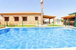 Casas y Villas de alquiler para vacaciones en Chiclana La Barrosa con piscina privada