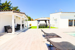 Casas y Villas de alquiler para vacaciones en Chiclana La Barrosa con piscina privada