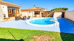 Casas y Villas de alquiler para vacaciones en Chiclana La Barrosa con piscina privada