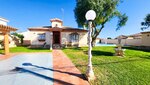 Casas y Villas de alquiler para vacaciones en Chiclana La Barrosa con piscina privada