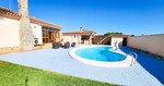 Casas y Villas de alquiler para vacaciones en Chiclana La Barrosa con piscina privada