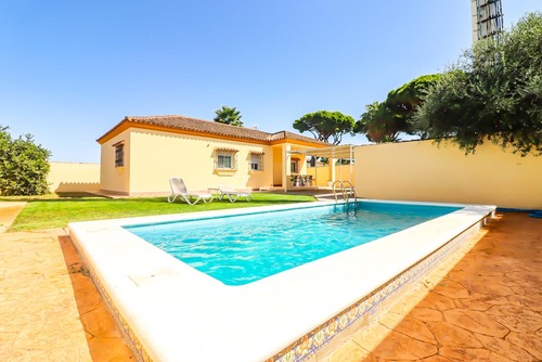 Villa Tranquilidad - Alquiler vacacional en La Barrosa, Chiclana