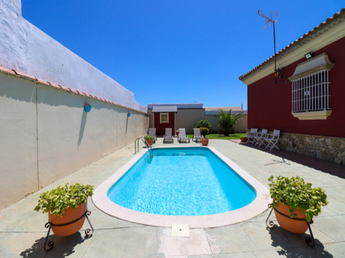 Casas y Villas de alquiler para vacaciones en Chiclana La Barrosa con piscina privada
