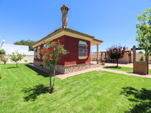 Casas y Villas de alquiler para vacaciones en Chiclana La Barrosa con piscina privada