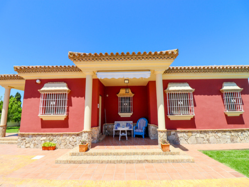 Casas y Villas de alquiler para vacaciones en Chiclana La Barrosa con piscina privada