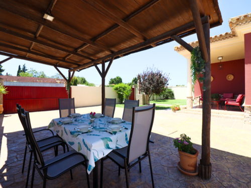 Casas y Villas de alquiler para vacaciones en Chiclana La Barrosa con piscina privada