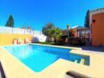 Casas y Villas de alquiler para vacaciones en Chiclana La Barrosa con piscina privada