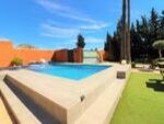 Casas y Villas de alquiler para vacaciones en Chiclana La Barrosa con piscina privada